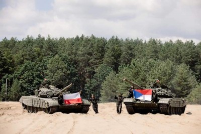 1_T-72M1_donated_to_Ukraine_by_Poland_and_Czech_republic.jpg