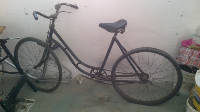 &quot;Sousedův bicykl&quot; (trochu podobný - z NETu).
