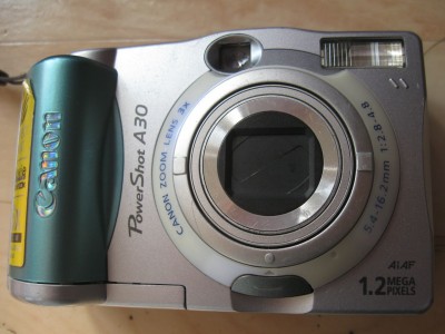 Canon PowerShot A30 p1.jpg