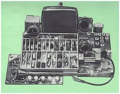 Černobílý televizní přijímač „Teleconstructor“ (1980)