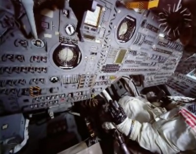 Apollo 11 - řídící modul Columbia.jpg