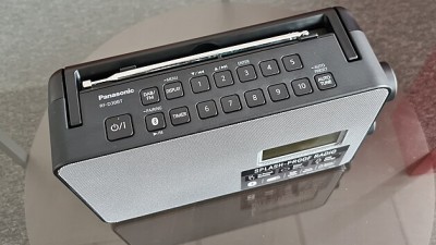 Panasonic RF-D30BT pic02.jpg